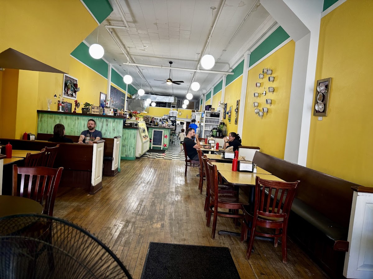Kitchen Counter Cafe